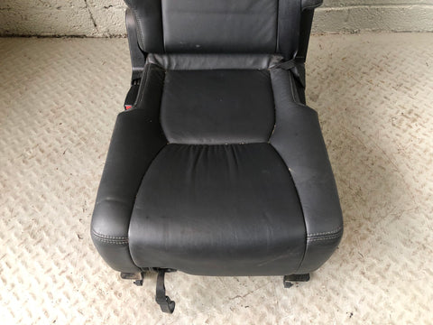 Discovery 4 Seats Leather Electric x 5 in Black Land Rover 2009 to 2014 D27056