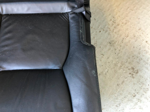 Discovery 4 Seats Rear 2nd Second Row in Black Land Rover 2009 to 2016 L17036