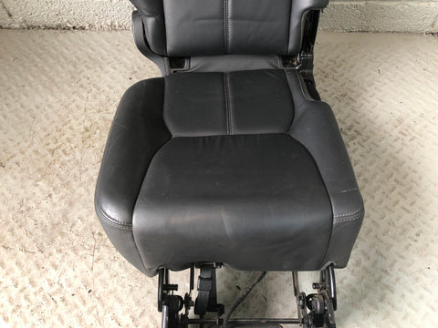 Discovery 4 Seats Leather Electric x 5 in Black Land Rover 2009 to 2014 D27056