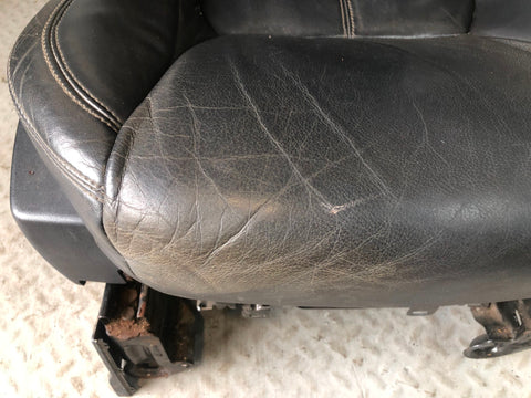 Discovery 4 Seats Leather Electric x 5 in Black Land Rover 2009 to 2014 D27056