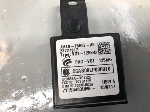 Range Rover Evoque Key Remote and Blade with Door Lock 2011 to 2015 L27105