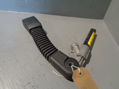 Range Rover L322 Seat Belt Pre-Tensioner and Buckle Near