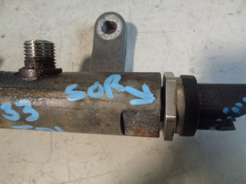 Freelander 2 Fuel Rail and Pressure Sensor 2.2 TD4 Diesel Land Rover B08033