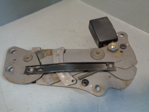 Range Rover L322 Seat Belt Buckle Rear Centre Clasp Assembly