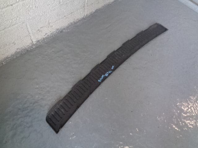 Range Rover Sport Rear Bumper Scuff Protector Trim
