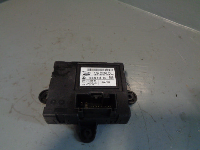Discovery 4 Off Side Rear Door Control Module ECU AH22