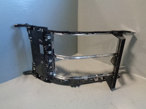 Range Rover Sport Centre Console Trim Surround in Silver