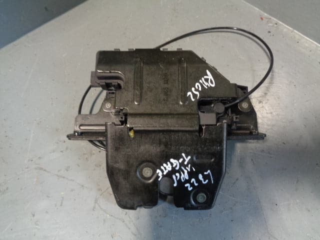 Range Rover L322 Tailgate Lock Latch Actuator Solenoid Upper