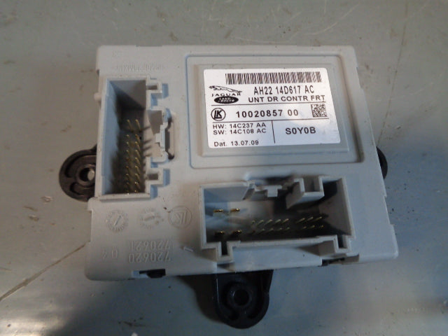 Discovery 4 Near Side Front Door Control Module ECU AH22