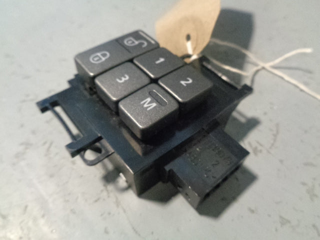 Range Rover Sport L320 Off Side Front Door Locking Switch