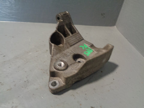 Power Steering Pump Bracket Mount QVU500340 Discovery 3 / 4
