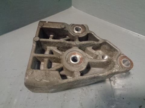 Power Steering Pump Bracket Mount QVU500340 Discovery 3 / 4