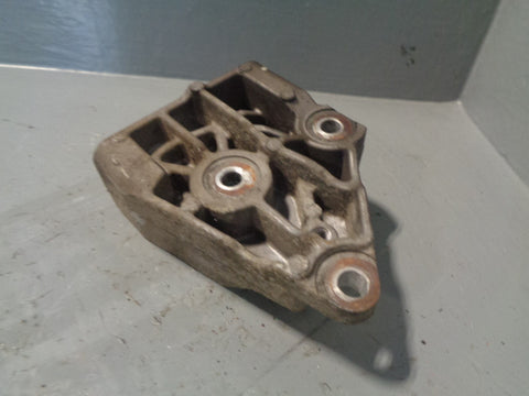 Power Steering Pump Bracket Mount QVU500340 Discovery 3 / 4