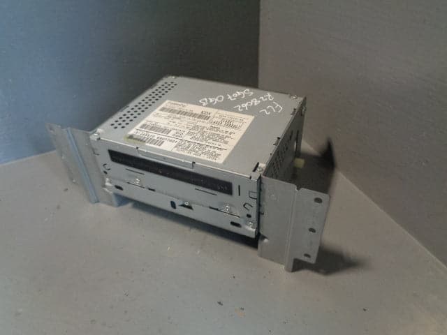Freelander 2 CD Player 1 Disc 6G9N-18C815-NG Land Rover 2006
