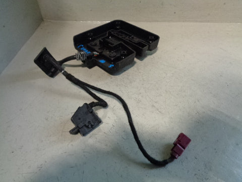 Discovery 3 Phone Dock Centre Console FHC500221 Land Rover 2004 to 2009