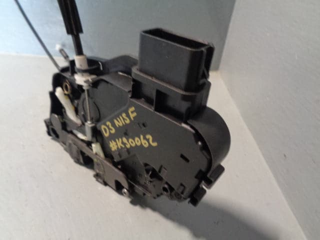 Discovery 3 Door Lock Motor Actuator Solenoid Near Side