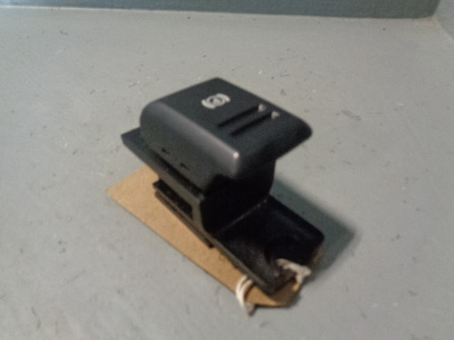 Discovery 3 Handbrake Switch Button EPB YUG500320PVJ Land