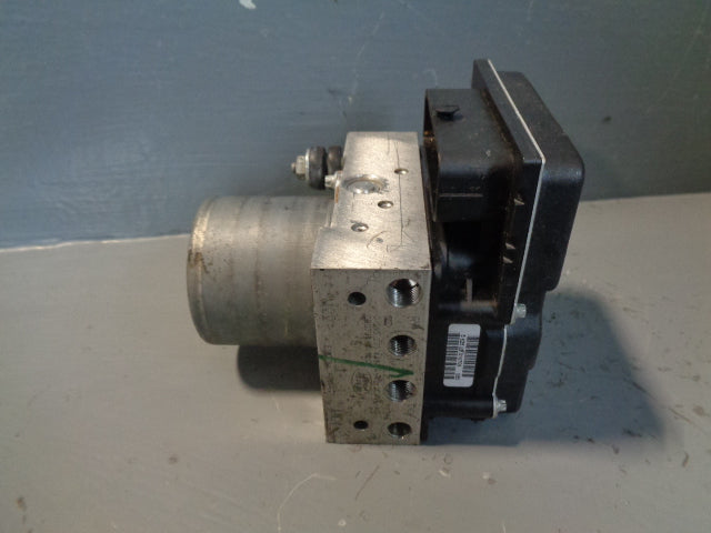 Discovery 4 ABS Module Pump and ECU AH42-2C405-AE Land Rover