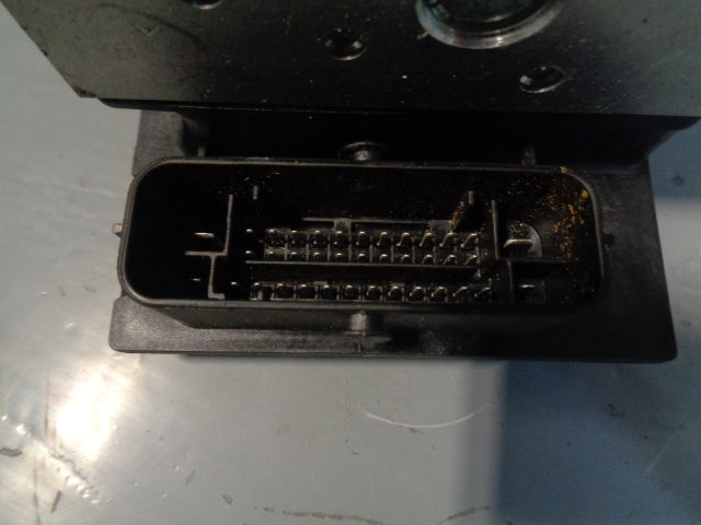Discovery 4 ABS Module Pump and ECU AH42-2C405-AE Land Rover