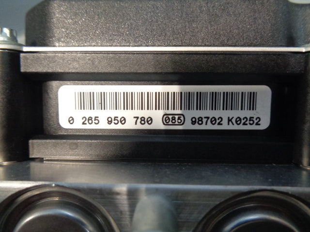 Discovery 4 ABS Module Pump and ECU AH42-2C405-AE Land Rover