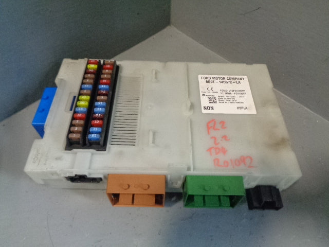 Freelander 2 Fuse Box Assembly 6G9T-14D572-LA Land Rover