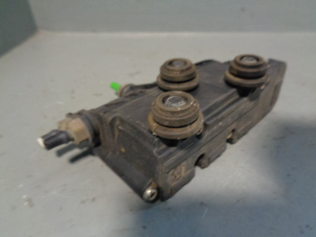 Front Suspension Valve Block RVH000095 Discovery 3 4 Range