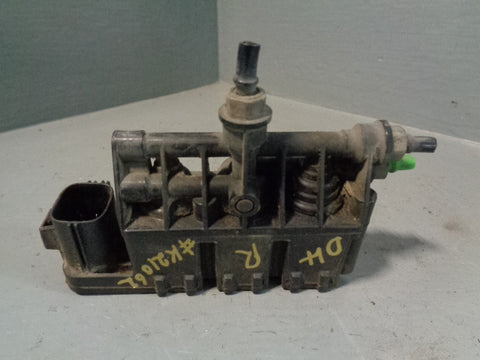 Rear Suspension Relief Valve Block RVH000055 Discovery 3 / 4