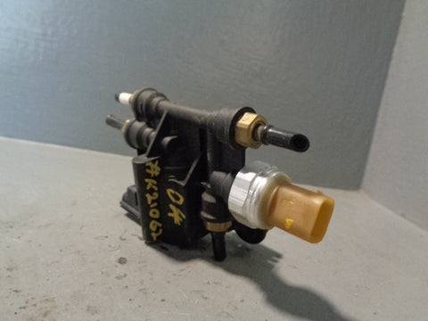 Tank Suspension Relief Valve Block RVH000046 Discovery 3 & 4