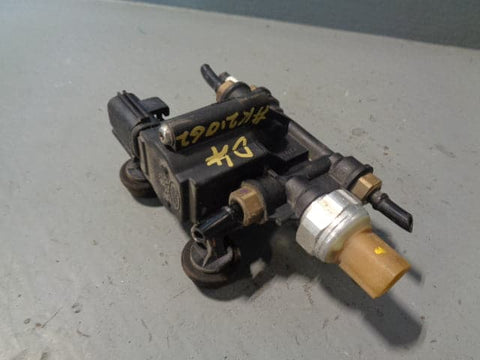 Tank Suspension Relief Valve Block RVH000046 Discovery 3 & 4