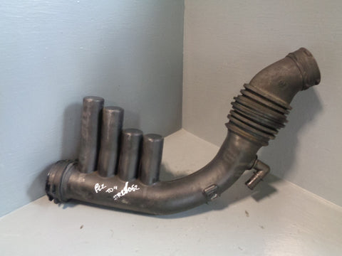 Freelander 2 Air Intake Pipe TD4 2.2 Land Rover 2006 to 2011