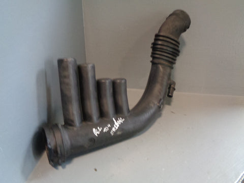 Freelander 2 Air Intake Pipe TD4 2.2 Land Rover 2006 to 2011