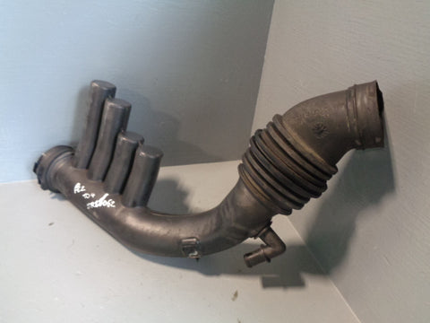 Freelander 2 Air Intake Pipe TD4 2.2 Land Rover 2006 to 2011