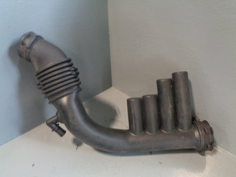 Freelander 2 Air Intake Pipe TD4 2.2 Land Rover 2006 to 2011
