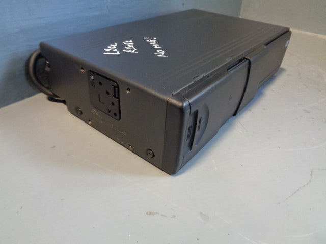Range Rover L322 CD Multi Changer Alpine XQE000120 6 Disc No