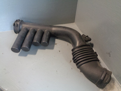 Freelander 2 Air Intake Pipe TD4 2.2 Land Rover 2006 to 2011