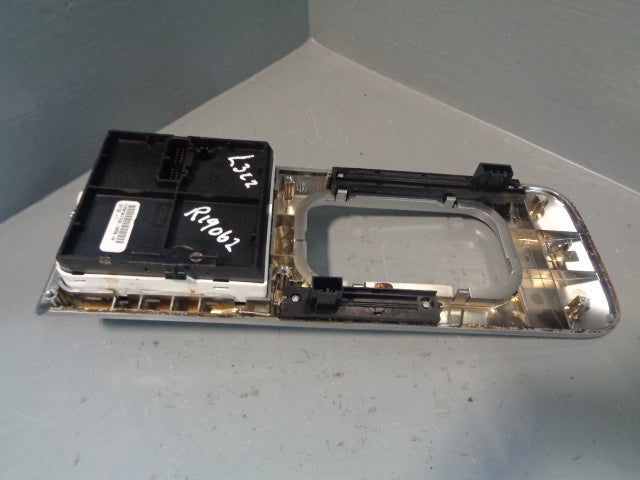 Range Rover Terrain Suspension Panel Switch YUD501361 L322
