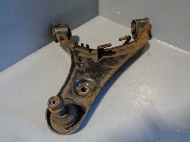 Discovery 3 Control Arm Front Upper Suspension Off Side Land