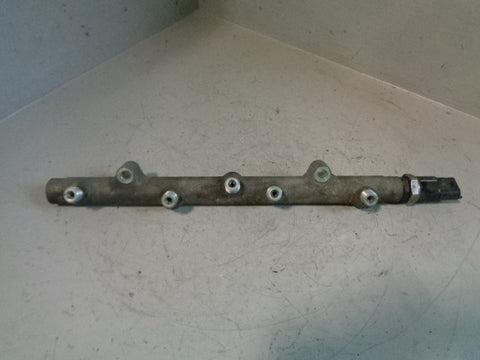 Freelander 1 Fuel Rail 2.0 TD4 Diesel 0 445 214 011 Land Rover 2001 to 2006