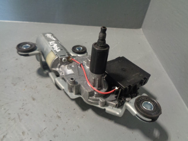 L322 Rear Wiper Range Rover L322 Rear Wiper Motor DKD000030 Land Rover 2002 to 2010 ...