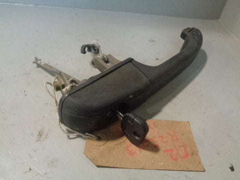Discovery 2 Door Handle Off Side Front with Key Land Rover 1998 to 2004 R25013