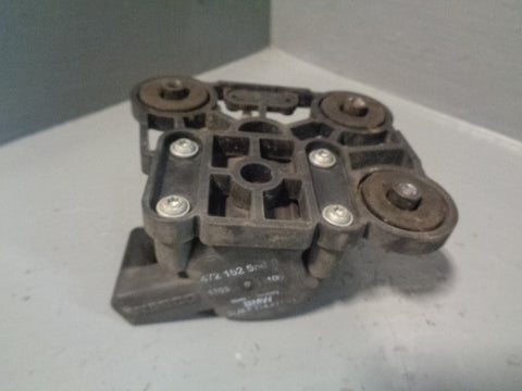 Range Rover L322 Air Suspension Valve Block Front Crossover