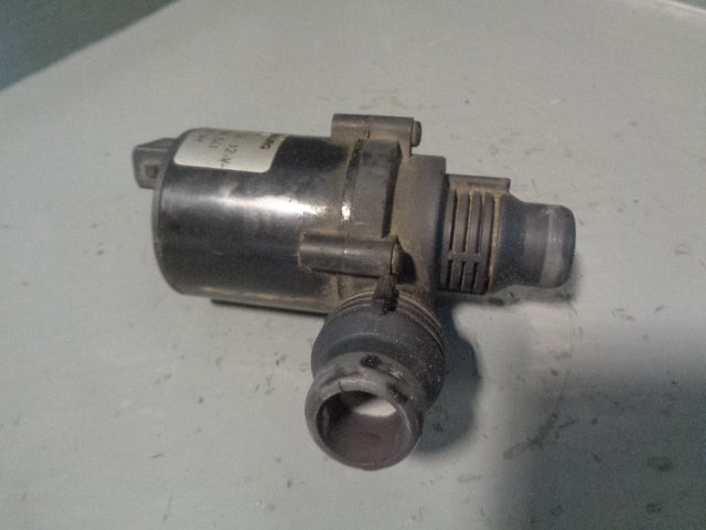 Range Rover L322 Auxiliary Water Pump PEB500080 6 904 541