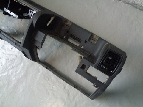 Discovery 2 Dashboard Complete Facelift in Black 2002 to 2004 R07023