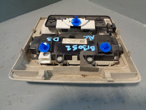 Discovery 3 Rear Heater Controls Panel and Interior Light