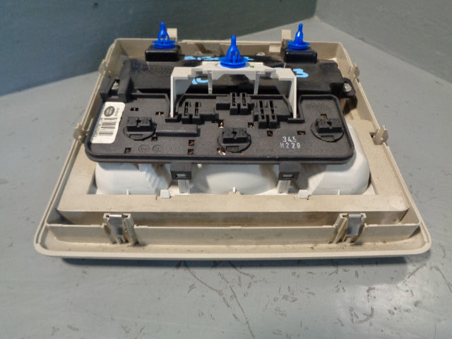 Discovery 3 Rear Heater Controls Panel and Interior Light