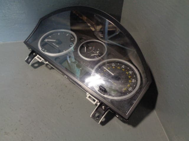 Discovery 3 Instrument Cluster Speedo YAC502070 Land Rover