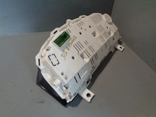 Discovery 3 Instrument Cluster Speedo YAC502070 Land Rover