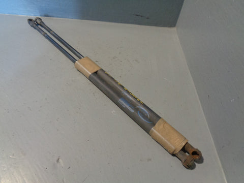 Discovery 3 Tailgate Gas Struts Upper Pair Of Land Rover