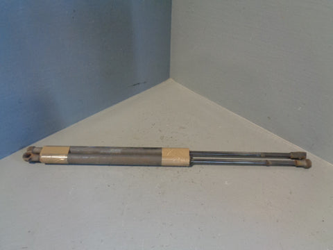 Discovery 3 Tailgate Gas Struts Upper Pair Of Land Rover