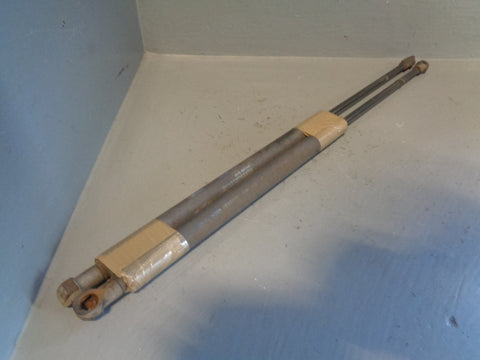 Discovery 3 Tailgate Gas Struts Upper Pair Of Land Rover